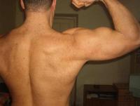Click image for larger version

Name:	dietrobraccio23marzo06bw.JPG
Views:	128
Size:	47.1 KB
ID:	15853104