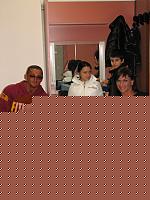 Click image for larger version

Name:	Gli Atleti Corrado Maggiore con la sua compagna Partenza Claudia e dietro i pargoli.JPG
Views:	1311
Size:	89.9 KB
ID:	15862986