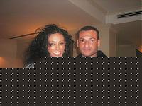 Click image for larger version

Name:	La campionessa Despina Zoura con un Fans (2).jpg
Views:	220
Size:	149.1 KB
ID:	15866886