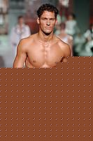 Click image for larger version

Name:	425718885_398311f493_m.jpg
Views:	94
Size:	15.7 KB
ID:	15874772