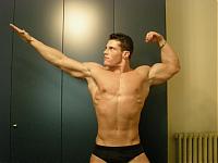 Click image for larger version

Name:	potente swarzy.jpg
Views:	179
Size:	158.0 KB
ID:	15875687