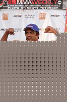 Click image for larger version

Name:	2916-vitorbelfortatprideweighin.jpg
Views:	100
Size:	72.4 KB
ID:	15878971