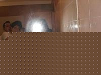 Click image for larger version

Name:	io e vale in bagno.jpg
Views:	251
Size:	63.9 KB
ID:	15880857