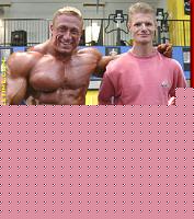 Click image for larger version

Name:	Markus Ruhl - posedown with his sponsor and friend Jens!.jpg
Views:	326
Size:	49.4 KB
ID:	15887456