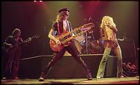 Click image for larger version

Name:	Led-Zeppelin-in-Concert-010.jpg
Views:	1203
Size:	62.5 KB
ID:	15960664