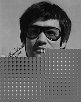 Click image for larger version

Name:	g20997_u18449_Bruce_Lee.JPG
Views:	62
Size:	49.1 KB
ID:	15977526