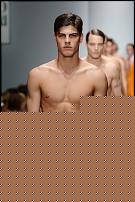 Click image for larger version

Name:	enrico_coveri_ss07_7.jpg
Views:	215
Size:	105.2 KB
ID:	15990647